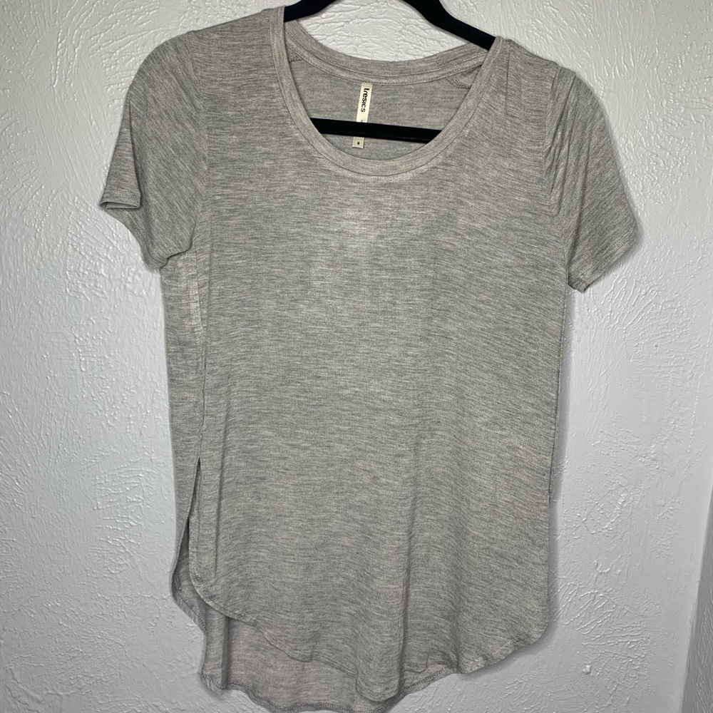 Tresics Gray Top with Side Slit